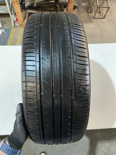 Pneu Kumho Aro 18 225/45r18 Solus Kh-17 A1