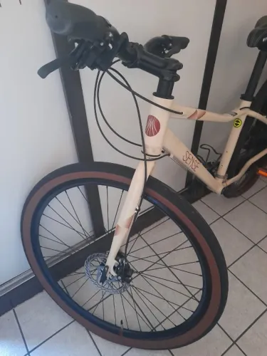 Bicicleta Shimano Pouco usada, novissima!!