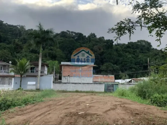 EXCELENTE TERRENO ATERRADO COM 360 M² SITUADO NO BAIRRO MASSAGUAÇU EM CARAGUATATUBA-SP!