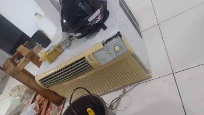 Ar 18 mil BTUs 220 volts gelando perfeitamente 