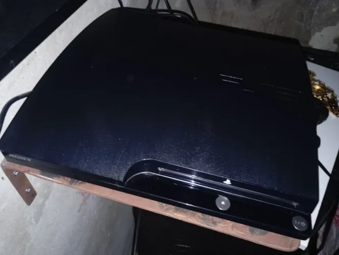 Ps3 com vários jogos na memória