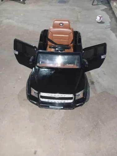 Carrinho elétrico  e carrinho de bebe 