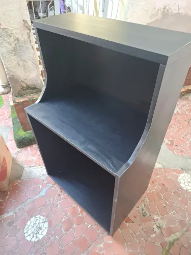 Balcão com rodas para giro de 360 bom para o comércio loja recepção em bom estado .