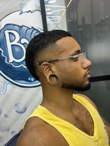 Cortes de cabelo, barba, colorações e sobrancelha