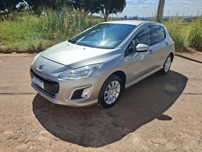 Peugeot 308 Allure 2.0 Flex 16V 5P Mec. 2013