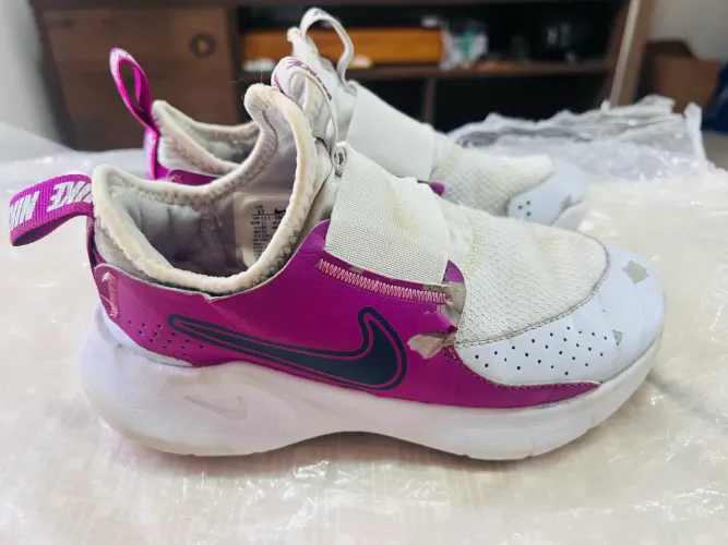 Tênis Nike original número 31 branco