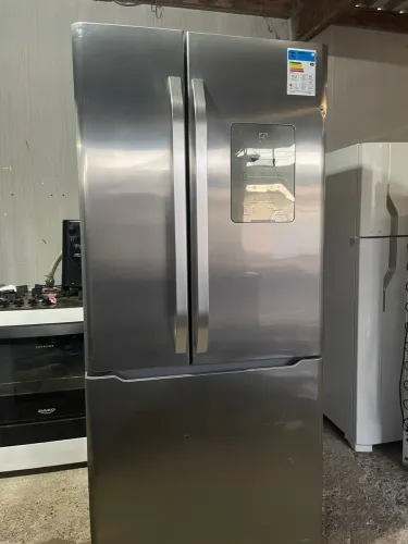 Geladeira Electrolux 3 portas 110v