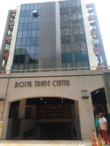 Sala Comercial - Edifício Royal Trade Center na Avenida Nazaré - 30m², 1ª andar