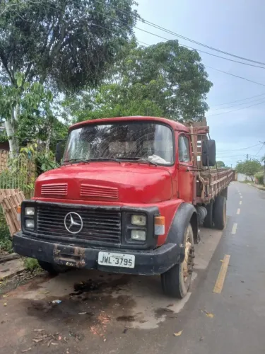 Caminhão Mercedes Toco 1113