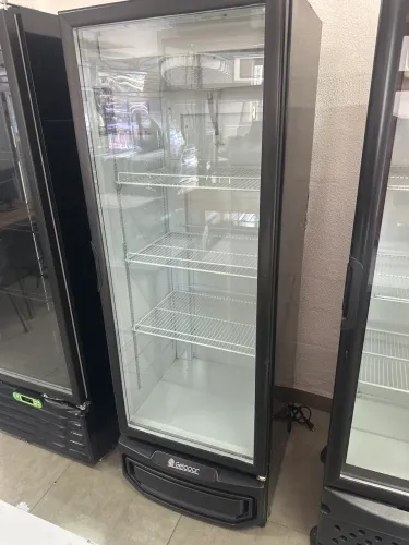 Cervejeira Gelopar no Plástico