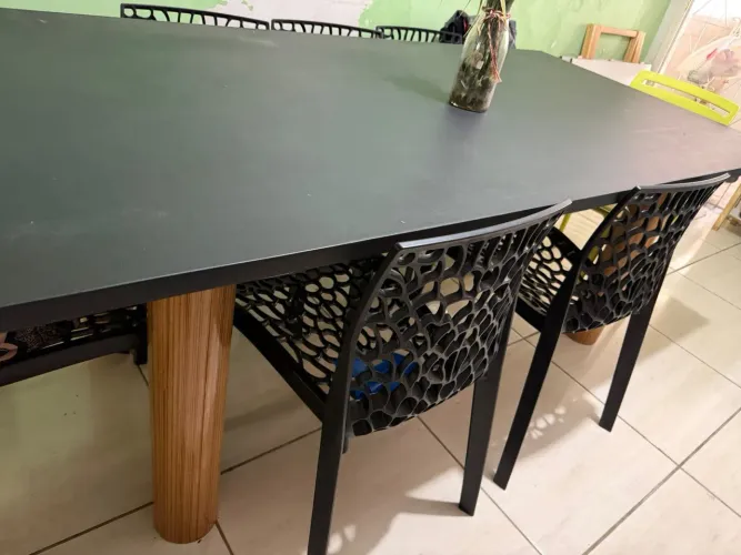 Messa de reunião ou já vai jantar de