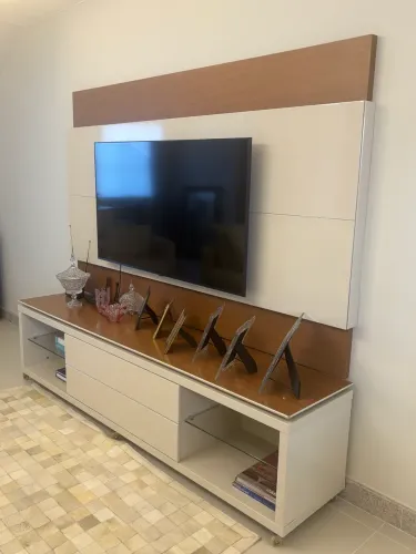 Rack e painel de TV