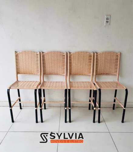 CADEIRAS EM FIBRA PARA MESA DE JANTAR 
