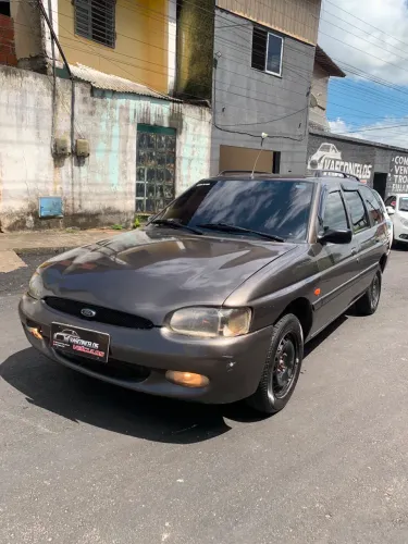 Ford Escort GL 1.6 MPI 2001