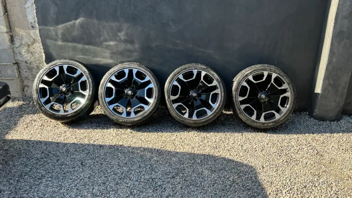 Rodas aro 22 Hilux Toyota