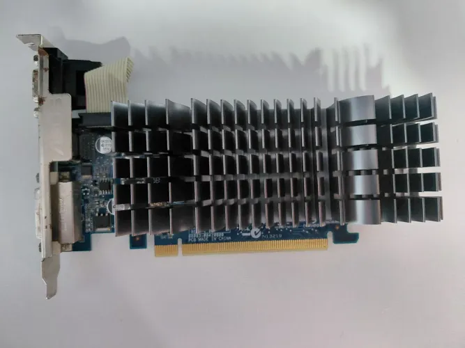 Asus 8400GS 1GB
