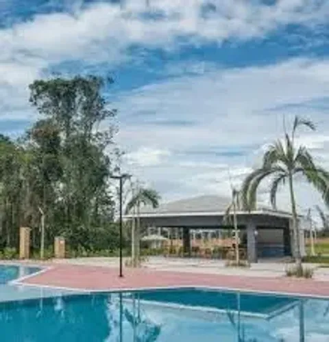 Vendo terreno no Jardins Marselha - Br 316