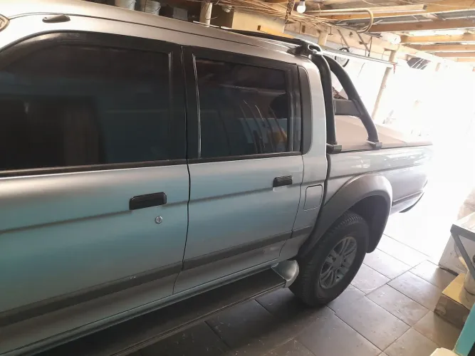 Mitsubishi L200 Outdoor HPE 2.5 4X4 CD T.dies. Mec. 2008