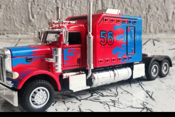 Caminhão Peterbilt 389 Som Luz e Fumaça 
