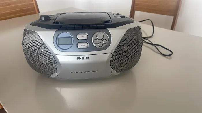 Rádio toca fita e cd