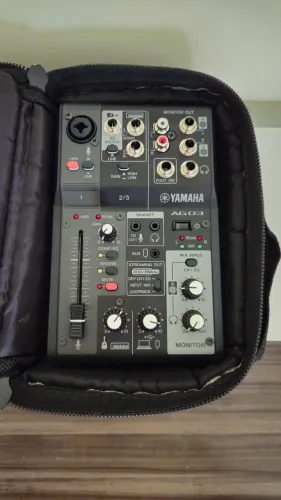 Interface De Áudio Yamaha AG03 mk2