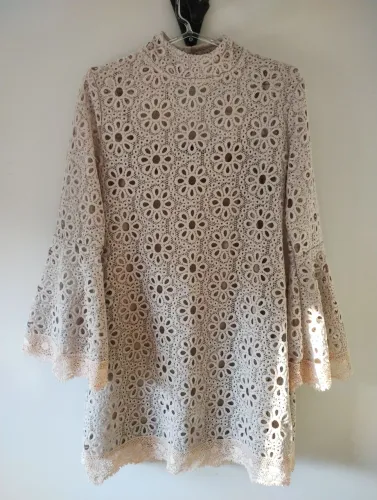 Vestido de renda