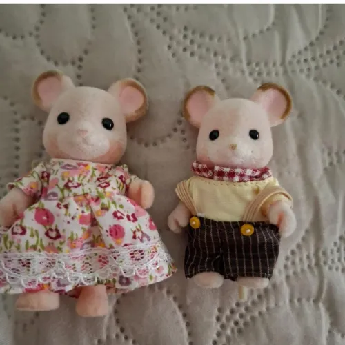 Sylvanian Família ratos marshmallow fora da caixa