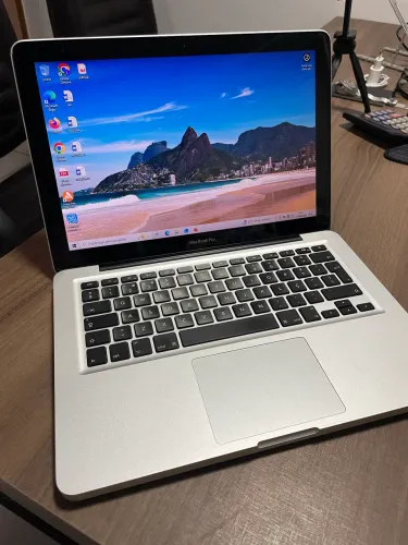 MacBook Pro super conservado