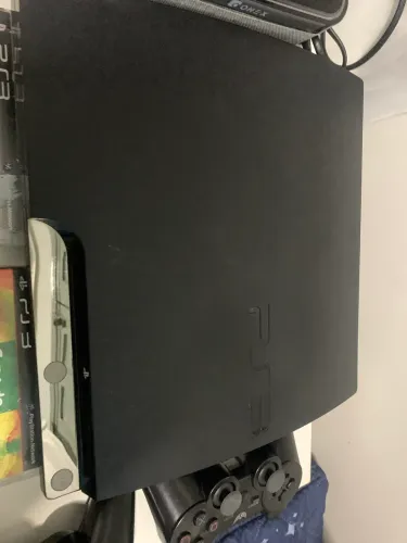 Ps3 desbloqueado com 2 controles e vários jogos