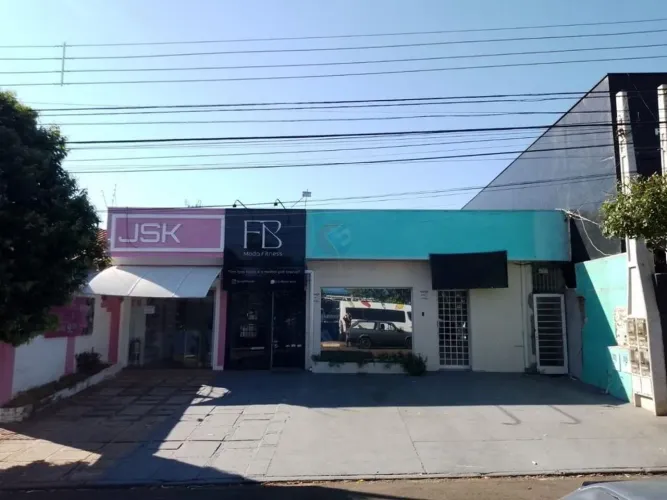 Casa à venda e para alugar em Sumaré, Centro, com 4 quartos, com 135 m²