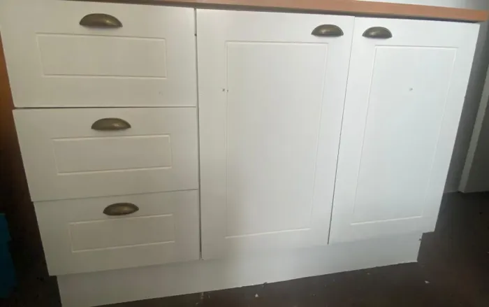 2 armários de cozinha. (OPORTUNIDADES) 