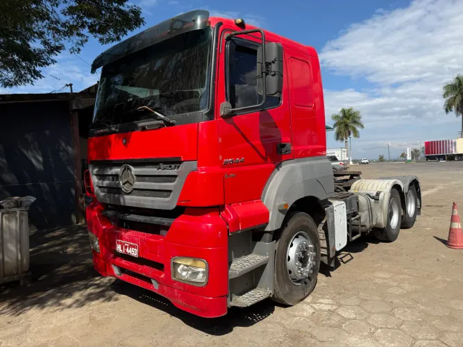Mercedes 2544