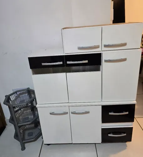 Armário de cozinha + Armário multiuso + Fruteira