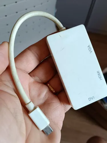 Adaptador Thunderbolt/MiniDisplayport para DVI/VGA/HDMI