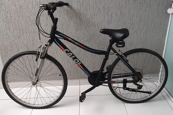  Duas bicicletas marcas Caloi e Btwin ambas aro 26 as duas por R$900,00