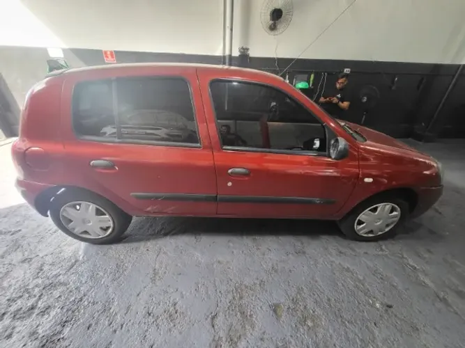 Renault Clio Hi-flex 1.0 16V 5P 2011