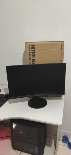 Monitor Acer ED240Q bi Curvo - 24" - 75 Hz