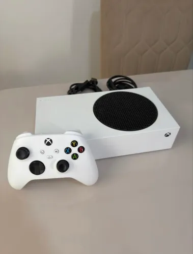 Xbox Séries S Vendo ou troco passo cartão