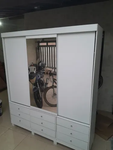 Vendo guarda roupas casal