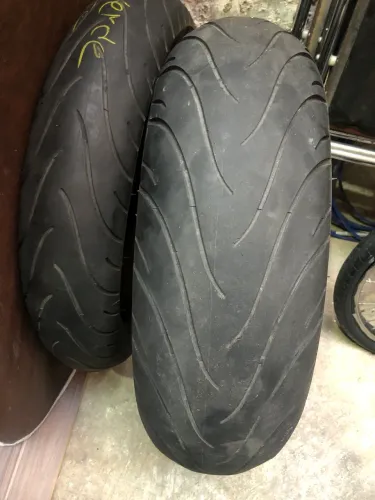 Par de Pneus Moto 600cc