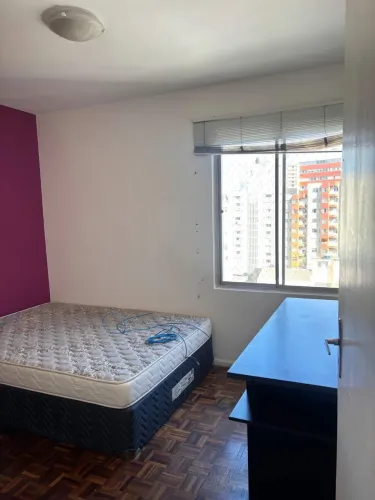 Cama de casal com colchão 