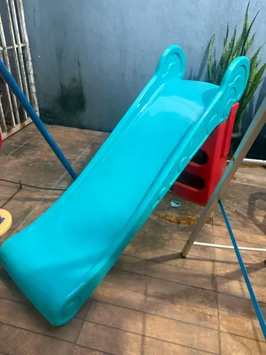 Escorrega infantil 