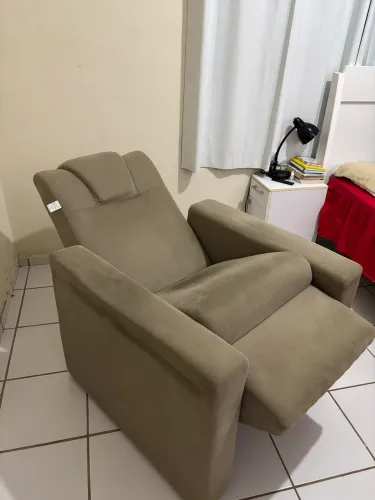 Poltrona reclinável 