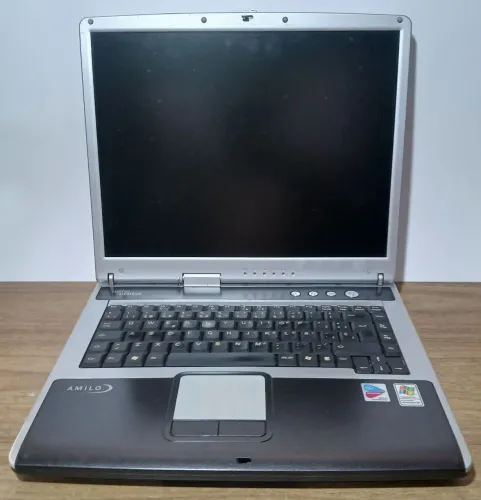 Notebook Fujitsu Siemens Amilo M7440 - Para retirada de peças