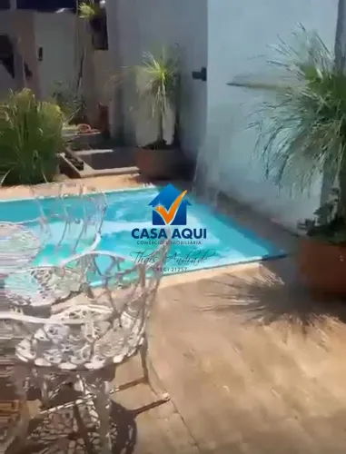 Casa centro de Jaciara com sala comercial na frente