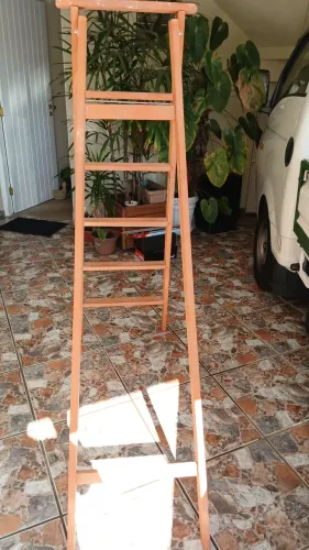 Escada 6 degraus em madeira 