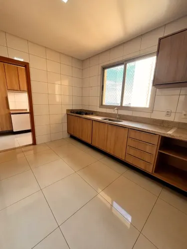 Imóvel para aluguel com 140 metros quadrados com 3 quartos em Jardim Aclimação - Cuiabá -