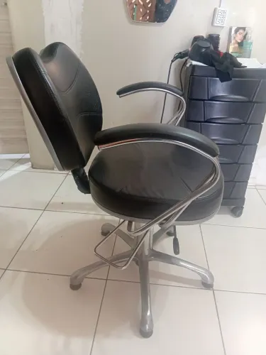 Cadeira reclinavel salão de beleza