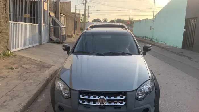 Fiat Strada Adventure1.8/ 1.8 Locker Flex CD 2013