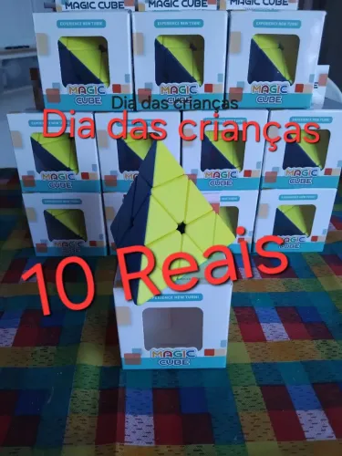 Cubo mágico pyraminx promoção dia das crianças